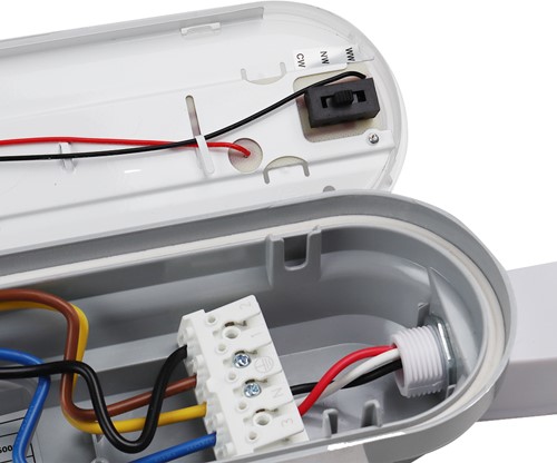 Pragmalux LED TL Waterdicht Armatuur Hermes IP66 150cm 36-61W 4000K 6000-10200lm 5x2,5mm Doorvoerbedrading (2x80W) + Bewegingsensor PIR-4